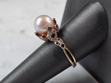 Load image into Gallery viewer, Womens Vintage Estate Sterling Silver Rose Gold Tone Faux Pearl Ring 4.5g E7504