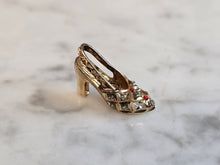 Load image into Gallery viewer, Womens Vintage Estate 14K Yellow Gold High Heel Shoe Pendant 2.3g E7518