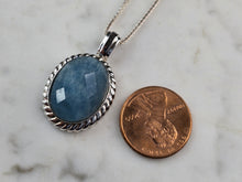 Load image into Gallery viewer, Womens Estate Sterling Silver Natural Aquamarine Pendant Necklace 7.2g E7519