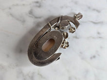 Load image into Gallery viewer, Womens Vintage Estate Sterling Silver Floral Pendant 20.3g E7520
