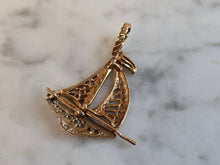 Load image into Gallery viewer, Womens Vintage Estate 14K Gold Michael Anthony Sailboat Charm Pendant 2.8g E7531