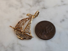 Load image into Gallery viewer, Womens Vintage Estate 14K Gold Michael Anthony Sailboat Charm Pendant 2.8g E7531