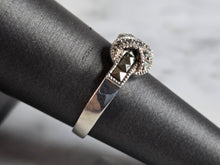 Load image into Gallery viewer, Womens Vintage Estate Sterling Silver Bow Ring 3.6g E7533