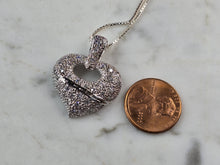 Load image into Gallery viewer, Womens Estate Sterling Silver Heart CZ Pendant W/ Necklace 9.2g E7556