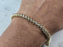 Load image into Gallery viewer, Womens Vintage Estate 14K Yellow Gold Diamond Tennis Bracelet 16.6g E7575