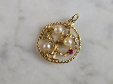 Load image into Gallery viewer, Womens Vintage Estate 14K Yellow Gold Tree of Life Pendant 1.7g E7576