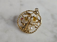 Load image into Gallery viewer, Womens Vintage Estate 14K Yellow Gold Tree of Life Pendant 1.7g E7576