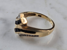 Load image into Gallery viewer, Womens Vintage Estate 10K Gold Onyx Diamond Ring 3.9g E7578
