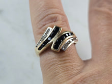 Load image into Gallery viewer, Womens Vintage Estate 10K Gold Onyx Diamond Ring 3.9g E7578