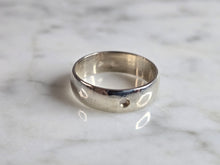 Load image into Gallery viewer, Womens Vintage Estate Sterling Silver Modernist Ring 2.7g E7584