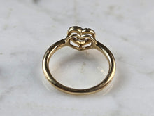 Load image into Gallery viewer, Womens Vintage Estate 14K Yellow Gold Diamond Heart Ring 3.0g E7591