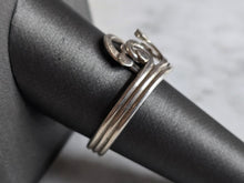 Load image into Gallery viewer, Womens Vintage Estate Sterling Silver Modernist Ring 4.5g E7606