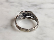 Load image into Gallery viewer, Womens Vintage Estate Sterling Silver Friendship Ring 3.2g E7609