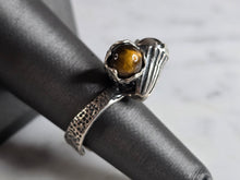Load image into Gallery viewer, Womens Vintage Estate Sterling Silver Floral Tigers Eye Ring 6.6g E7612