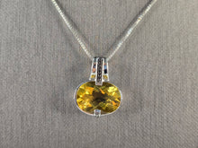 Load image into Gallery viewer, Womens Vintage Estate Sterling Silver Modernist Pendant Necklace 7.2g E7618