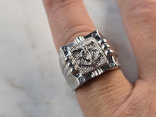 Load image into Gallery viewer, Mens Vintage Estate Sterling Silver Jesus Maritime Anchor Ring 15.5g E7630