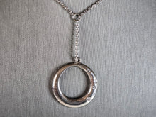 Load image into Gallery viewer, Womens Vintage Estate Sterling Silver Modernist Pendant &amp; Necklace 9.6g E7631