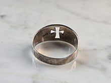 Load image into Gallery viewer, Mens Vintage Estate Sterling Silver Cross Ring 4.0g E7637