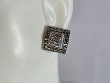 Load image into Gallery viewer, Womens Vintage Estate Sterling Silver Deco  Earrings 5.3g E7642