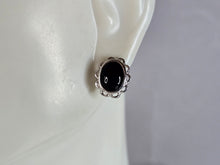 Load image into Gallery viewer, Womens Vintage Estate Sterling Silver Onyx Earrings 2.5g E7648