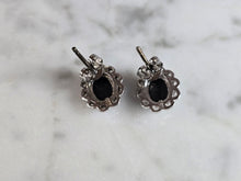 Load image into Gallery viewer, Womens Vintage Estate Sterling Silver Onyx Earrings 2.5g E7648