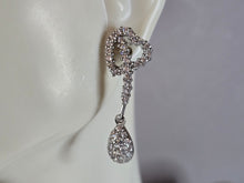 Load image into Gallery viewer, Womens Vintage Estate Sterling Silver CZ Dangle Heart Earrings 5.0g E7654