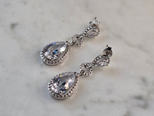 Load image into Gallery viewer, Womens Vintage Estate Sterling Silver CZ Dangle Earrings 6.9g E7665