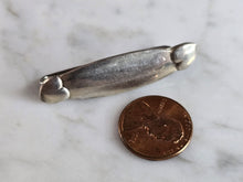 Load image into Gallery viewer, Womens Vintage Estate Sterling Silver Lullaby Heart Brooch Pin 7.2g E7667