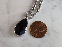 Load image into Gallery viewer, Womens Vintage Estate Sterling Silver Tear Drop Pendant &amp; Necklace 22.7g E7672