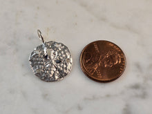 Load image into Gallery viewer, Womens Vintage Estate Sterling Silver Sand Dollar Pendant 1.3g E7678