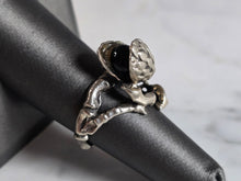 Load image into Gallery viewer, Womens Vintage Estate Sterling Silver Floral Ring 9.4g E7693