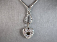 Load image into Gallery viewer, Womens Vintage Estate Sterling Silver Heart Pendant Necklace 25.7g E7700