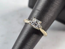 Load image into Gallery viewer, Womens Vintage Estate 14K White Gold Diamond Engagement Ring, 3.9g E7701