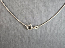 Load image into Gallery viewer, Womens Vintage Estate Sterling Silver Agate Necklace 19.7g E7702