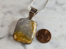 Load image into Gallery viewer, Womens Vintage Estate Sterling Silver Agate Necklace 19.7g E7702