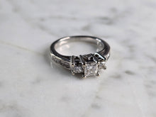 Load image into Gallery viewer, Womens Vintage Estate 14K White Gold Diamond Ring, 3.8g E7703