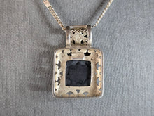Load image into Gallery viewer, Womens Vintage Estate Sterling Silver Onyx Pendant Necklace 12.3g E7704