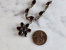 Load image into Gallery viewer, Womens Vintage Estate Sterling Silver Modernist Necklace 11.7g E7708