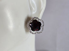 Load image into Gallery viewer, Womens Estate Sterling Silver 4 Leaf Clover Stud Earrings 7.8g E7714