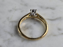 Load image into Gallery viewer, Womens Vintage Estate 18K Yellow Gold Diamond Engagement Ring 3.3g E7735