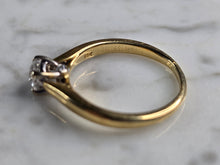 Load image into Gallery viewer, Womens Vintage Estate 18K Yellow Gold Diamond Engagement Ring 3.3g E7735