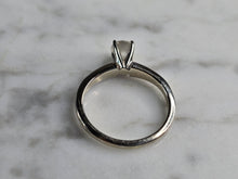 Load image into Gallery viewer, Womens Vintage Estate 14K White Gold Diamond Engagement Ring, 2.4g E7739