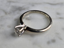 Load image into Gallery viewer, Womens Vintage Estate 14K White Gold Diamond Engagement Ring, 2.4g E7739