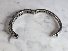 Load image into Gallery viewer, Womens Vintage Estate Sterling Silver Bangle Bracelet 44.7g E7741