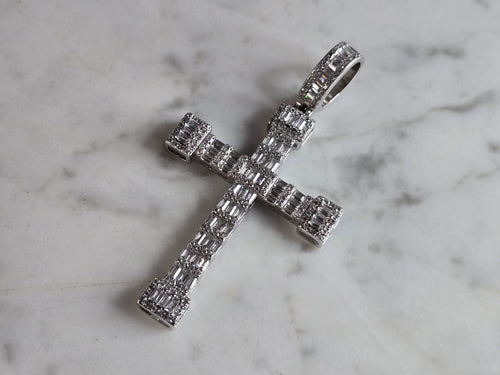Vintage Estate Sterling Silver Religious CZ Cross Pendant 9.3g E7748