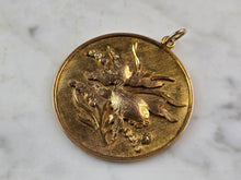 Load image into Gallery viewer, Womens Vintage 14K Yellow Gold Chinese Koi Fish Pendant 15.4g E774