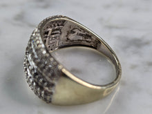 Load image into Gallery viewer, Womens Vintage Estate 10K Yellow Gold Modernist Diamond Ring 6.0g E7751