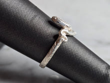 Load image into Gallery viewer, Womens Vintage Estate Sterling Silver Snake Ring 2.0g E7787