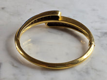 Load image into Gallery viewer, Womens Vintage Estate 18K Yellow Gold Blue Opal Bracelet, 27.5g E7811