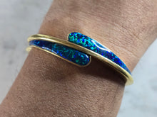 Load image into Gallery viewer, Womens Vintage Estate 18K Yellow Gold Blue Opal Bracelet, 27.5g E7811